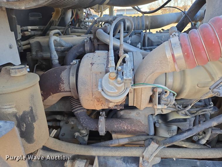 image for item EB1181 2007 Mack Vision semi truck