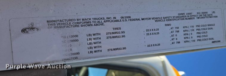 image for item EB1181 2007 Mack Vision semi truck