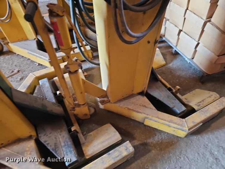 image for item EB8452 1996 Sefac 1200M65 four post automotive lift