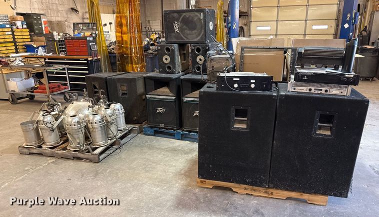 image for item EC4464 Peavey sound equipment