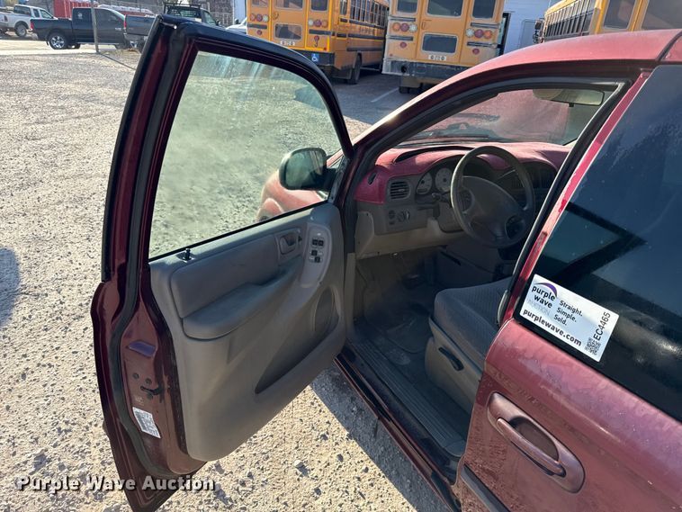 image for item EC4465 2002 Dodge Grand Caravan van