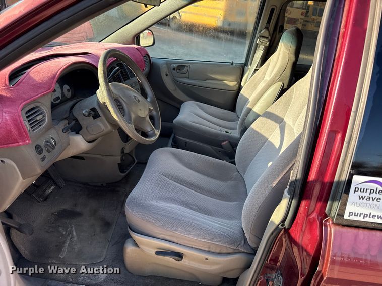 image for item EC4465 2002 Dodge Grand Caravan van