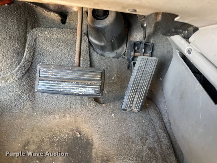 image for item EC4465 2002 Dodge Grand Caravan van