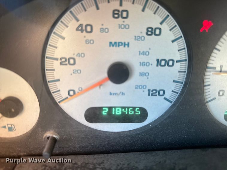 image for item EC4465 2002 Dodge Grand Caravan van