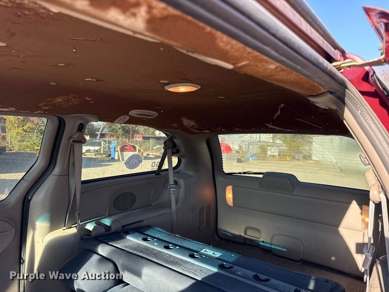 image for item EC4465 2002 Dodge Grand Caravan van