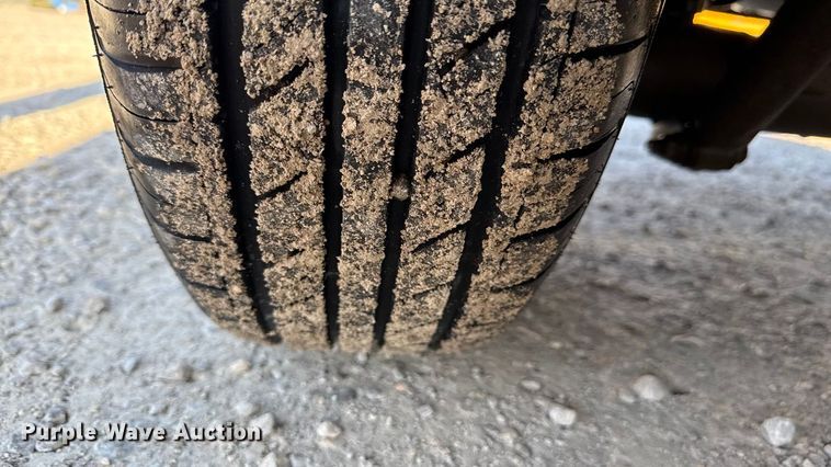 image for item EC4465 2002 Dodge Grand Caravan van