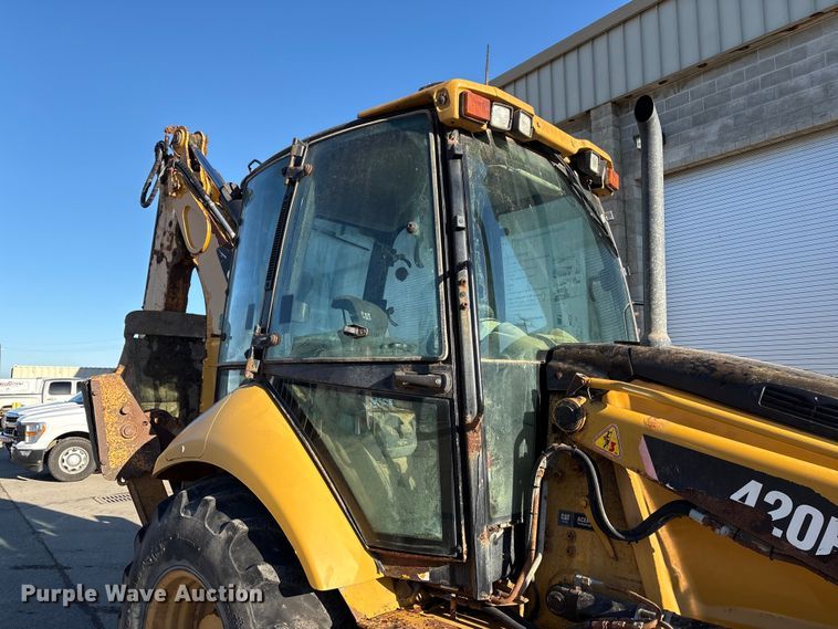 image for item EC8155 2009 Caterpillar 420E backhoe