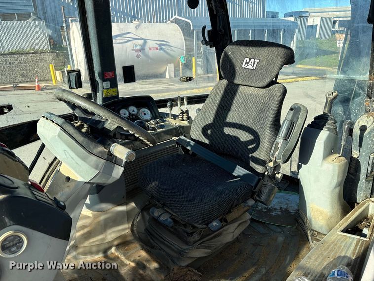 image for item EC8155 2009 Caterpillar 420E backhoe