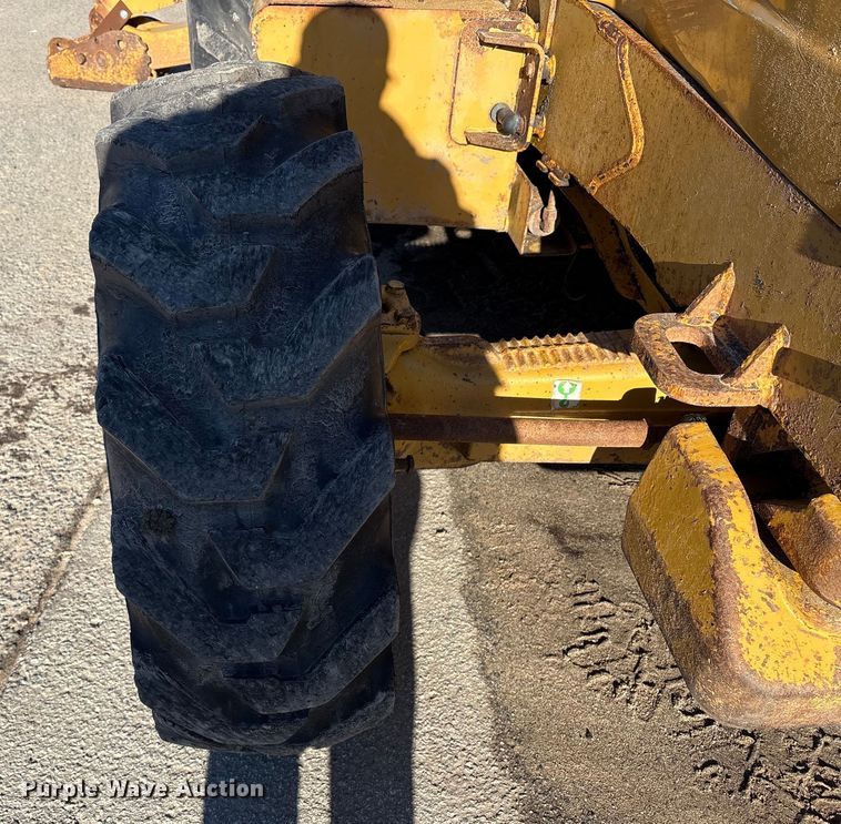 image for item EC8155 2009 Caterpillar 420E backhoe