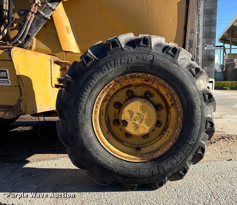 image for item EC8155 2009 Caterpillar 420E backhoe