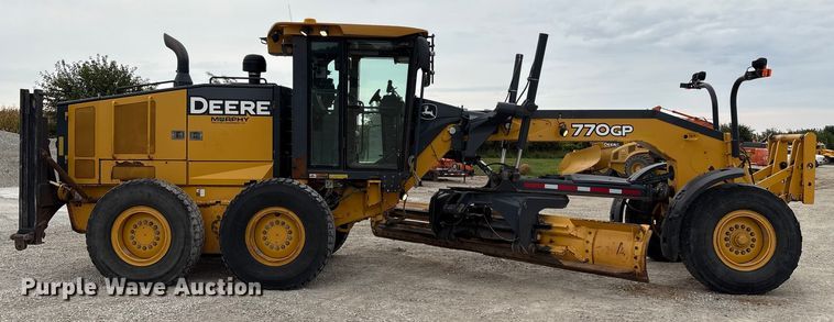 MOTOCONFORMADORA JOHN DEERE 770GP 2012