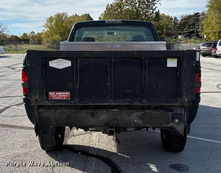 image for item ED2340 2001 Dodge Ram 2500 pickup truck