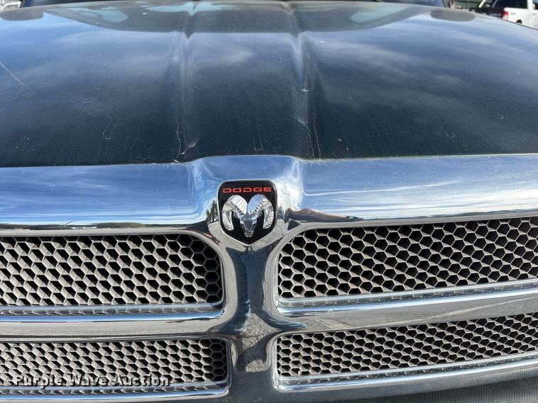 image for item ED2340 2001 Dodge Ram 2500 pickup truck