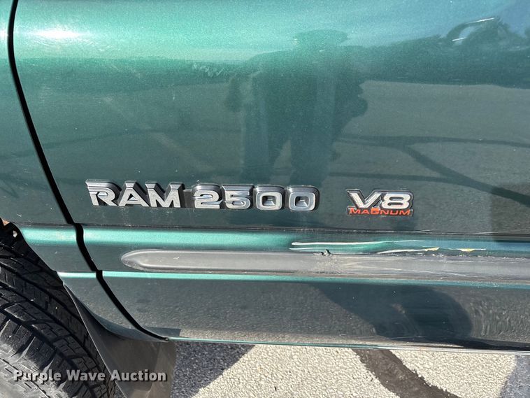image for item ED2340 2001 Dodge Ram 2500 pickup truck