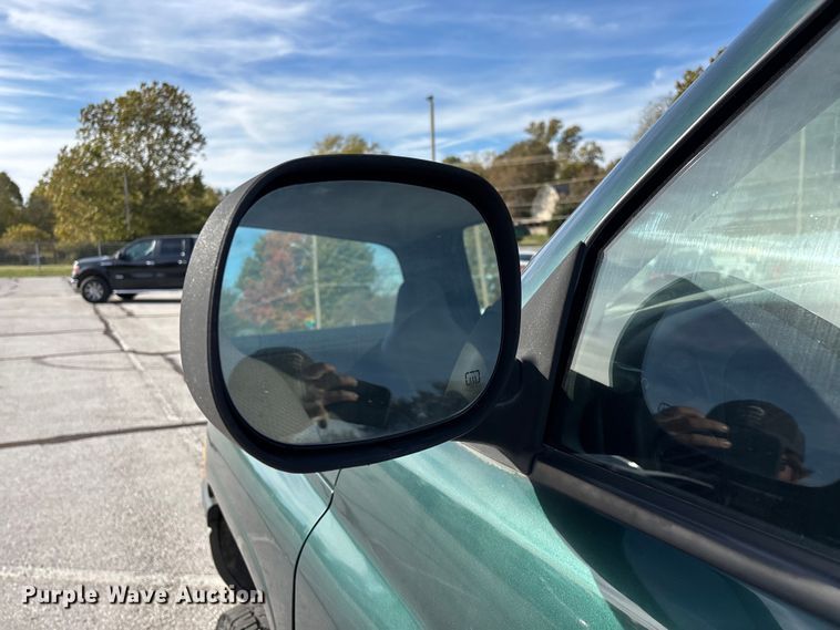 image for item ED2340 2001 Dodge Ram 2500 pickup truck