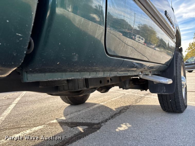 image for item ED2340 2001 Dodge Ram 2500 pickup truck