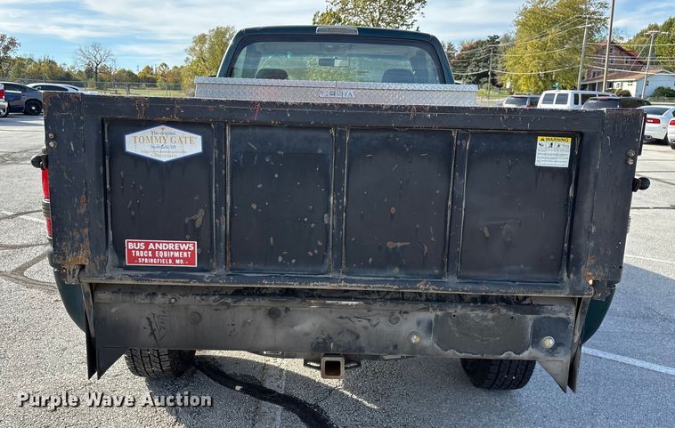 image for item ED2340 2001 Dodge Ram 2500 pickup truck