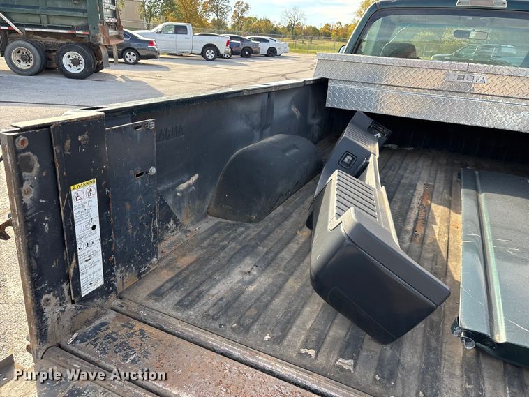 image for item ED2340 2001 Dodge Ram 2500 pickup truck