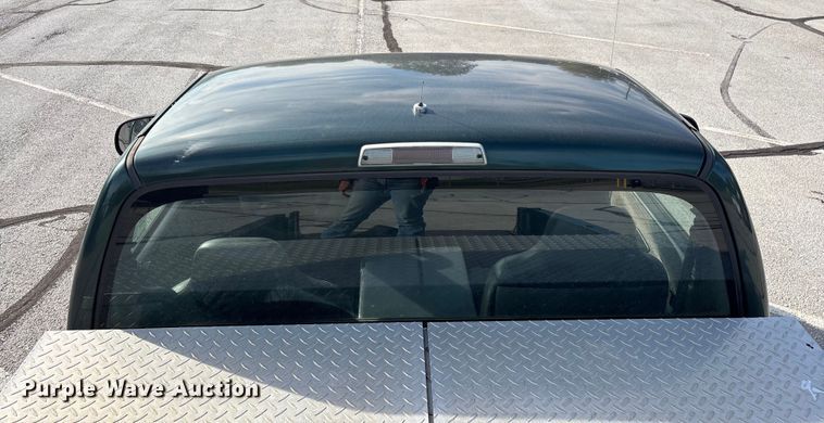 image for item ED2340 2001 Dodge Ram 2500 pickup truck