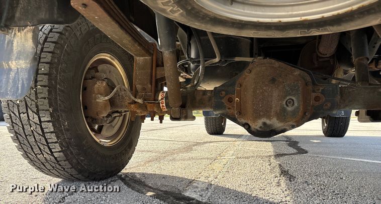 image for item ED2340 2001 Dodge Ram 2500 pickup truck