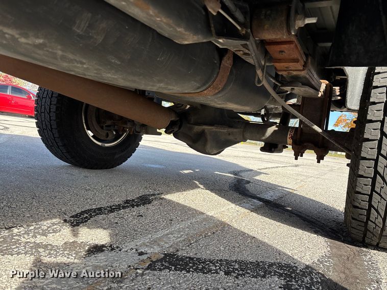 image for item ED2340 2001 Dodge Ram 2500 pickup truck