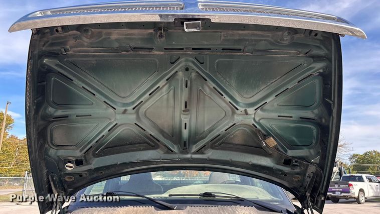 image for item ED2340 2001 Dodge Ram 2500 pickup truck