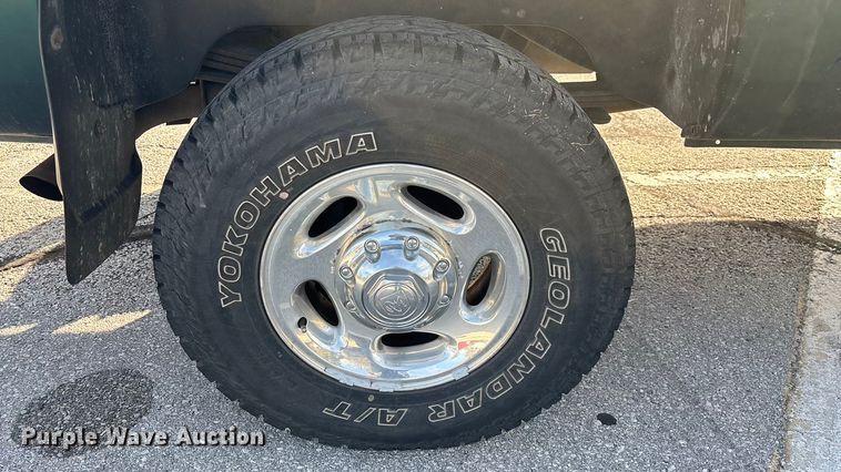 image for item ED2340 2001 Dodge Ram 2500 pickup truck