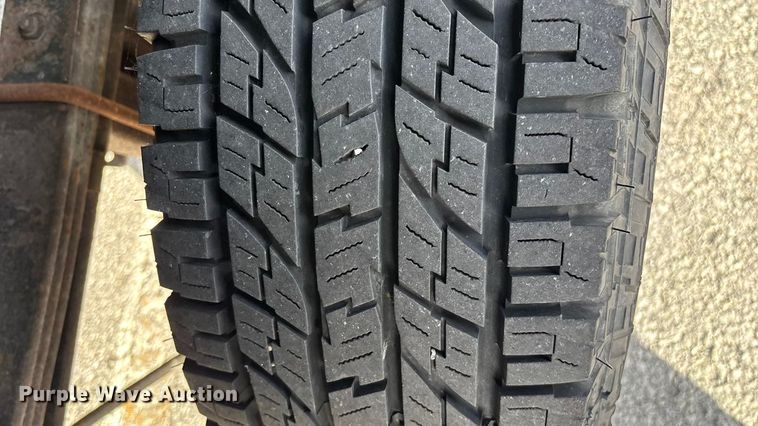 image for item ED2340 2001 Dodge Ram 2500 pickup truck