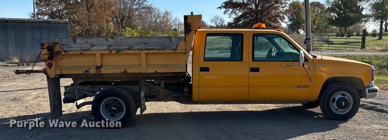 image for item ED2382 2000 Chevrolet C3500 Crew Cab dump bed pickup truck