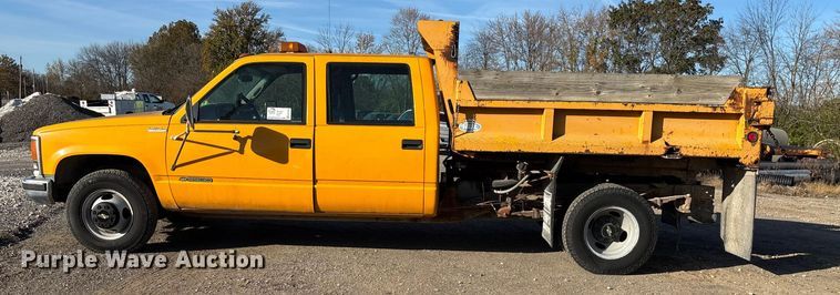 image for item ED2382 2000 Chevrolet C3500 Crew Cab dump bed pickup truck