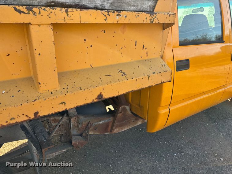 image for item ED2382 2000 Chevrolet C3500 Crew Cab dump bed pickup truck