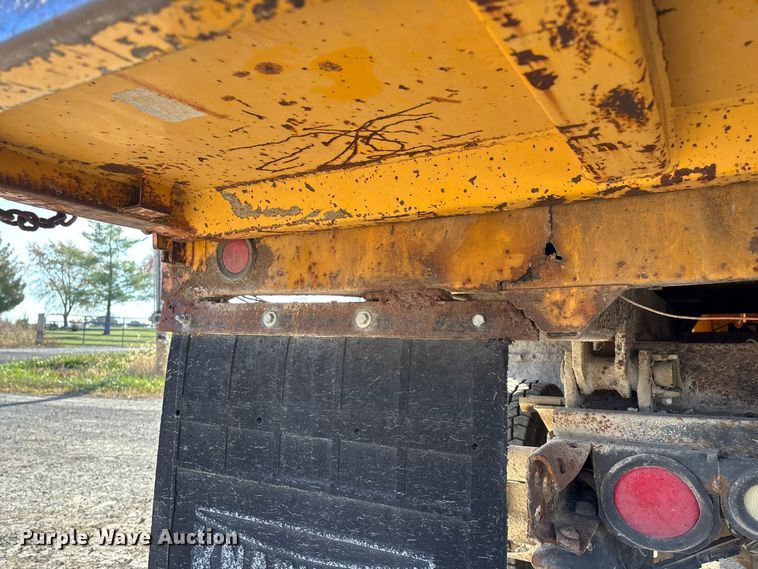 image for item ED2382 2000 Chevrolet C3500 Crew Cab dump bed pickup truck