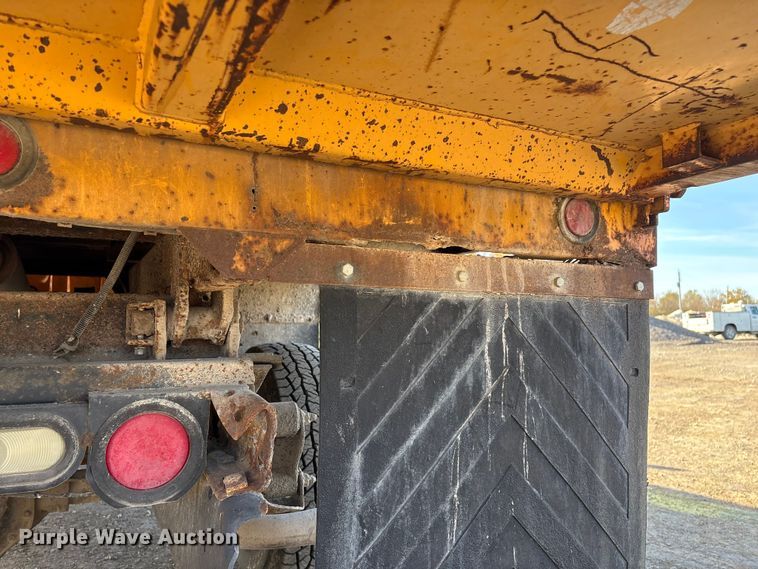 image for item ED2382 2000 Chevrolet C3500 Crew Cab dump bed pickup truck