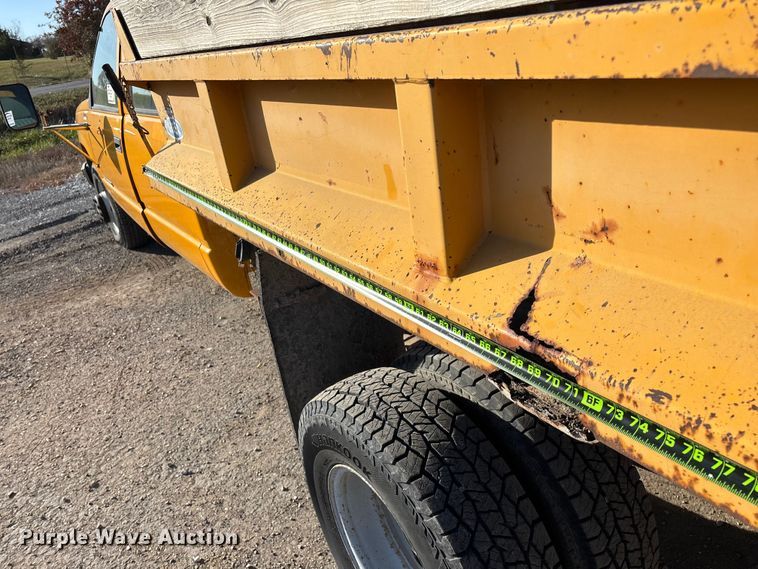 image for item ED2382 2000 Chevrolet C3500 Crew Cab dump bed pickup truck