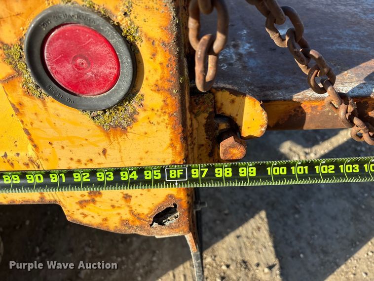 image for item ED2382 2000 Chevrolet C3500 Crew Cab dump bed pickup truck