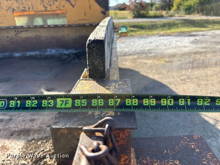 image for item ED2382 2000 Chevrolet C3500 Crew Cab dump bed pickup truck