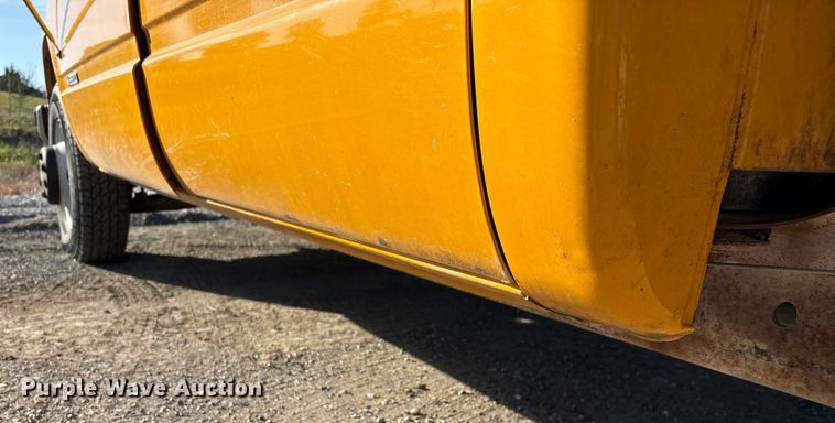 image for item ED2382 2000 Chevrolet C3500 Crew Cab dump bed pickup truck