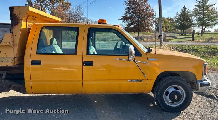 image for item ED2382 2000 Chevrolet C3500 Crew Cab dump bed pickup truck