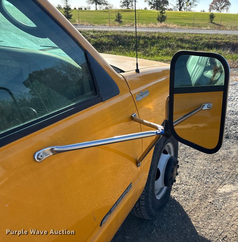 image for item ED2382 2000 Chevrolet C3500 Crew Cab dump bed pickup truck