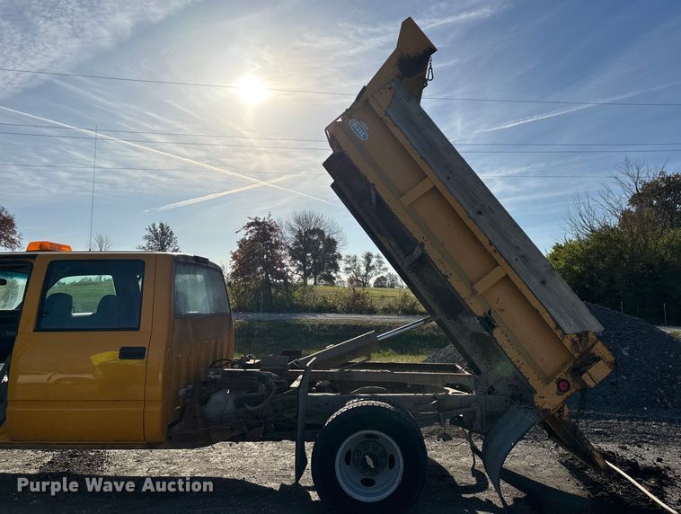 image for item ED2382 2000 Chevrolet C3500 Crew Cab dump bed pickup truck