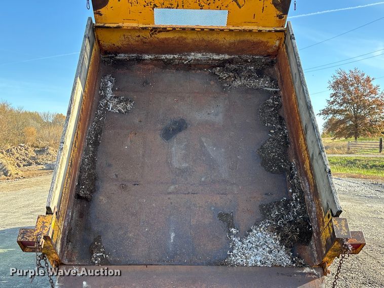 image for item ED2382 2000 Chevrolet C3500 Crew Cab dump bed pickup truck