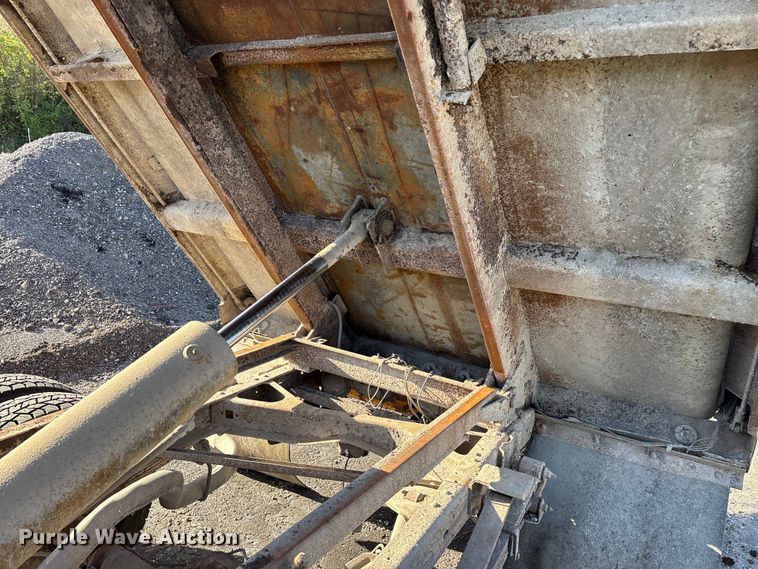 image for item ED2382 2000 Chevrolet C3500 Crew Cab dump bed pickup truck