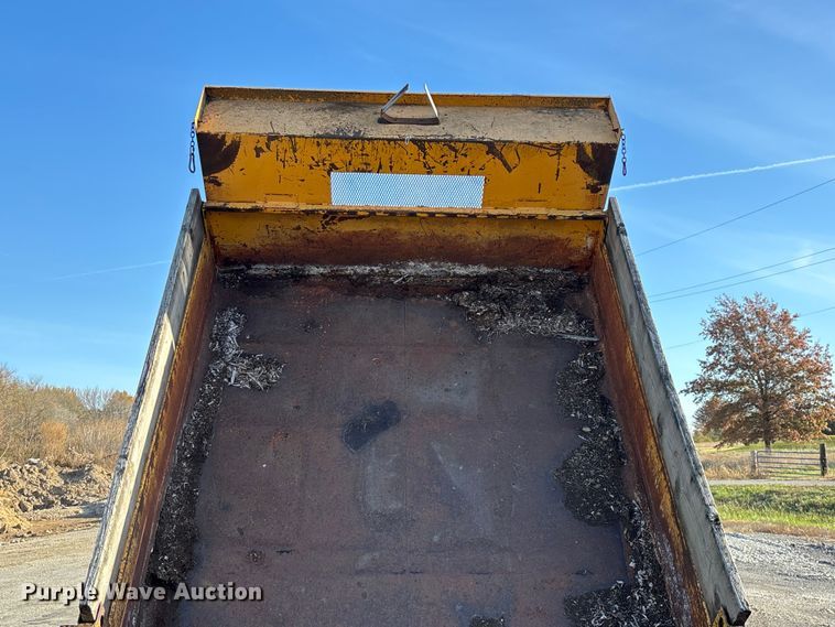 image for item ED2382 2000 Chevrolet C3500 Crew Cab dump bed pickup truck