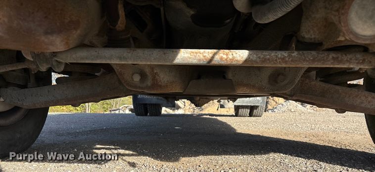 image for item ED2382 2000 Chevrolet C3500 Crew Cab dump bed pickup truck