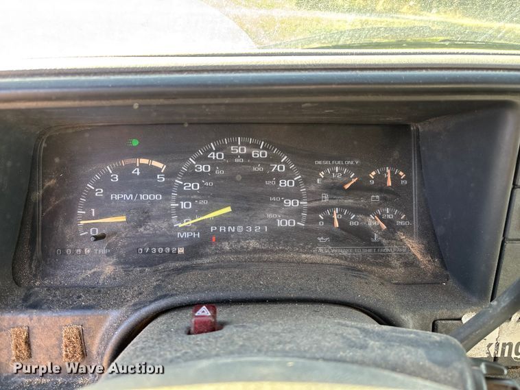 image for item ED2382 2000 Chevrolet C3500 Crew Cab dump bed pickup truck