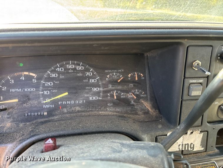 image for item ED2382 2000 Chevrolet C3500 Crew Cab dump bed pickup truck