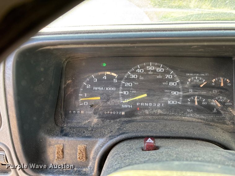 image for item ED2382 2000 Chevrolet C3500 Crew Cab dump bed pickup truck