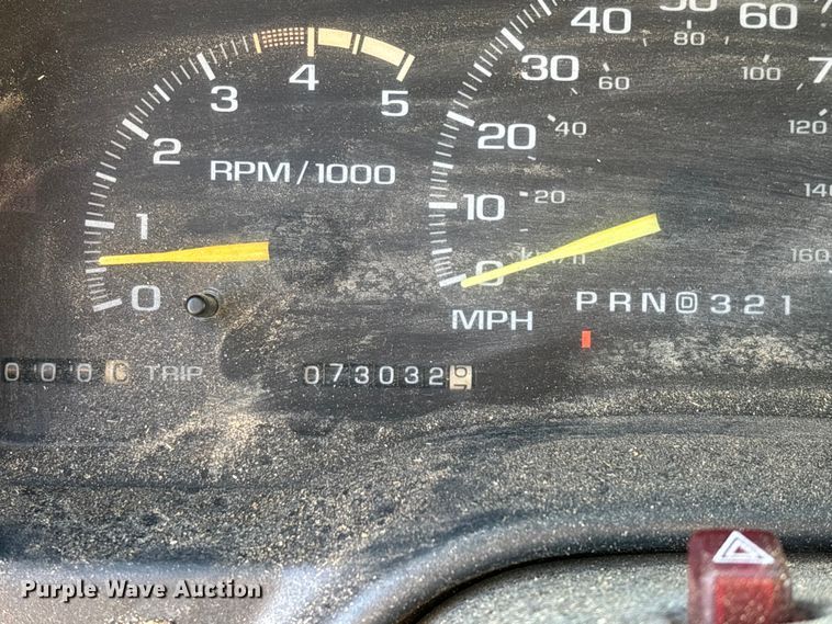 image for item ED2382 2000 Chevrolet C3500 Crew Cab dump bed pickup truck