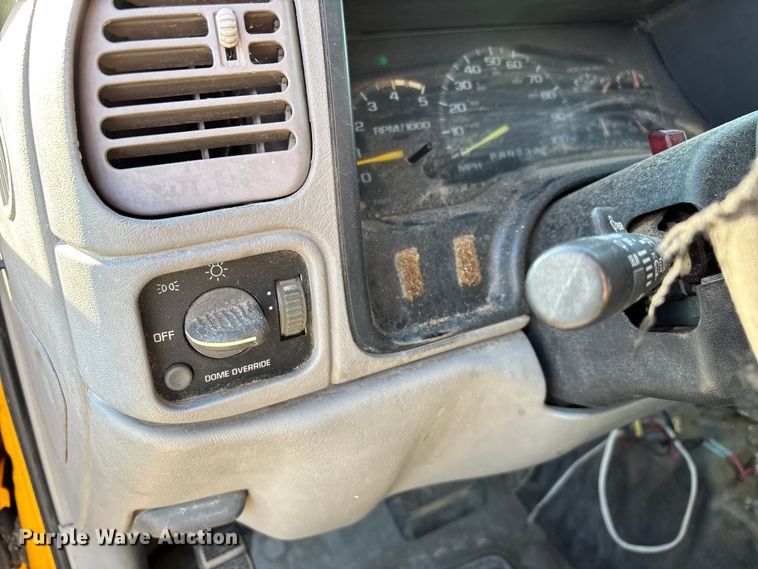 image for item ED2382 2000 Chevrolet C3500 Crew Cab dump bed pickup truck