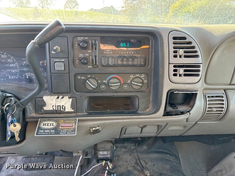 image for item ED2382 2000 Chevrolet C3500 Crew Cab dump bed pickup truck